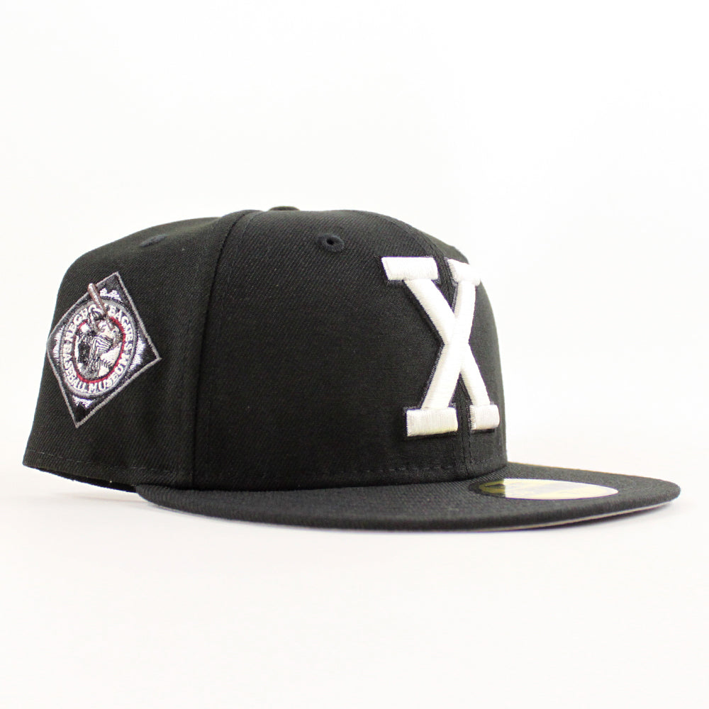 Cuban Giants Rings & Crwns Team Fitted Hat - Black