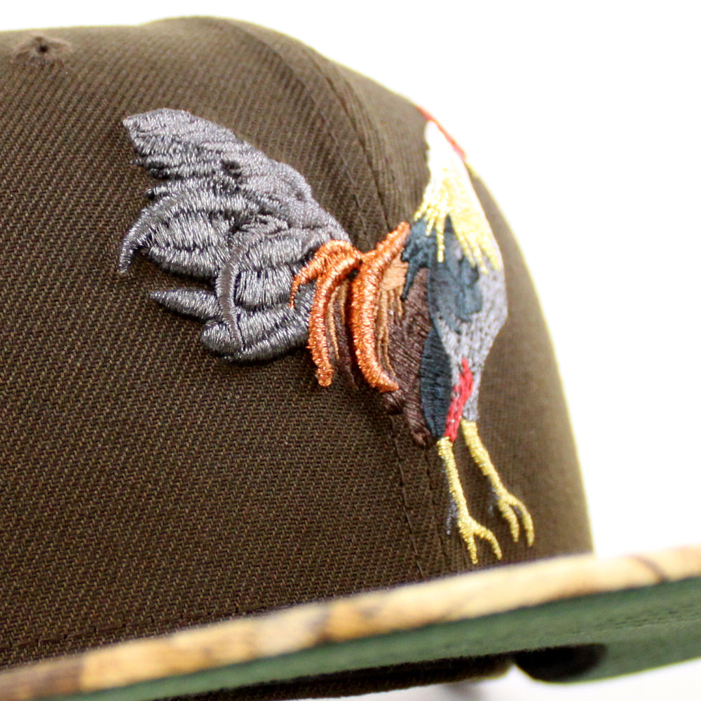 Rooster New Era 59FIFTY Fitted Hat (Brown Real Tree Green Under BRIM) 7 1/4