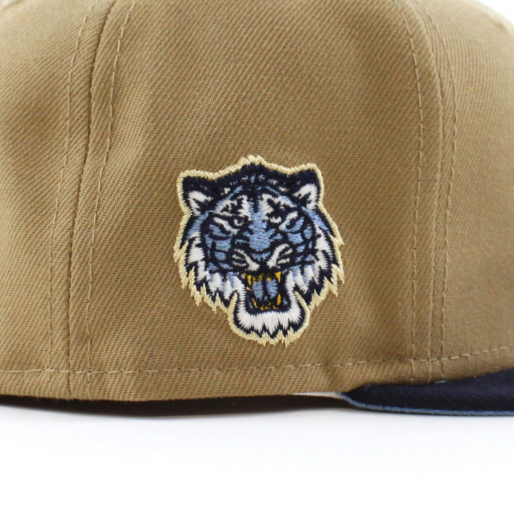 Detroit Tigers SOUTHPAW SLUGGA Plaid-Navy Denim Fitted Hat