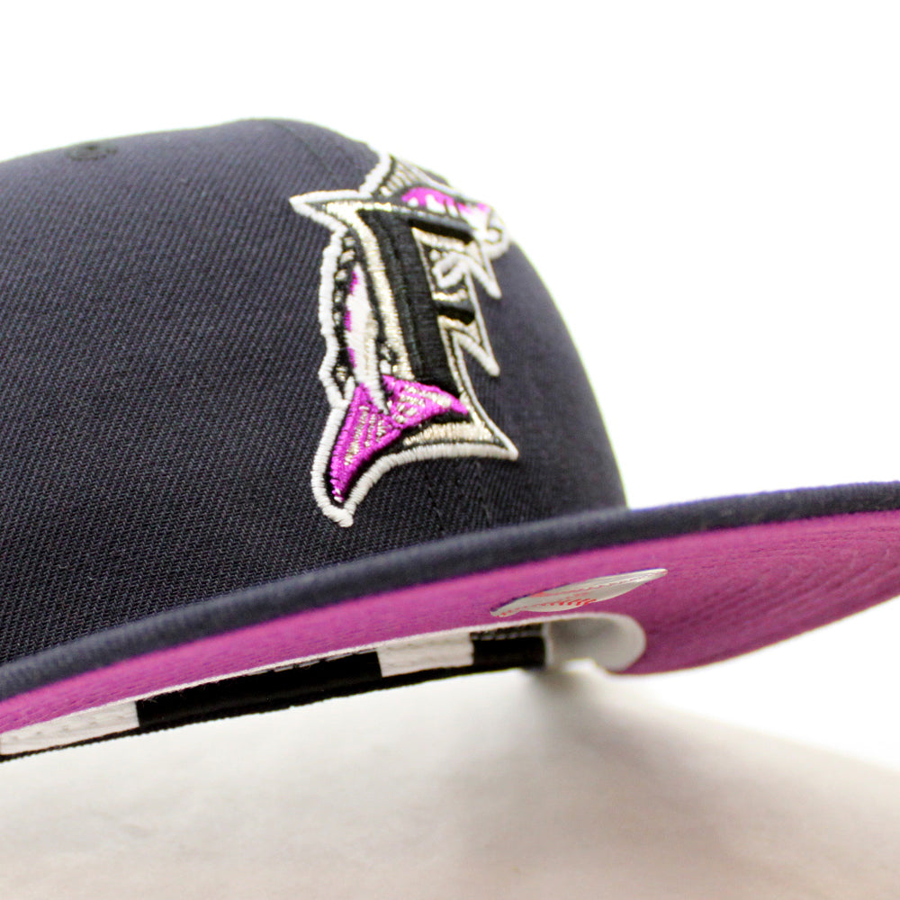 Florida Marlins 25th Anniversary New Era 59FIFTY Fitted Hat (Glow in The Dark Seashore Oceanside Gray Under BRIM) 7 1/8