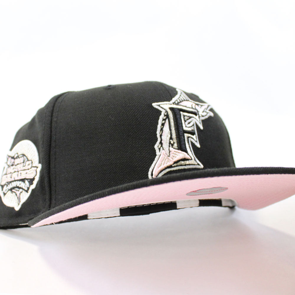 New Era Men's Black, Pink Florida Marlins 2003 World Series Champions  Passion 59FIFTY Fitted Hat