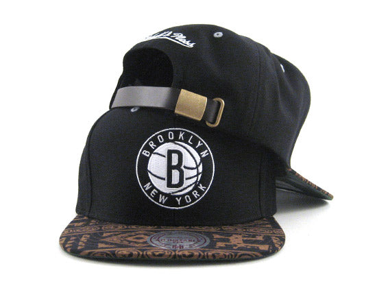 Awesome Brooklyn Nets Fitted Hat Mitchell & Ness 7 5/8 RARE - brand NEW!