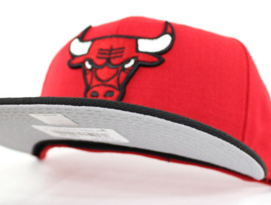 Chicago Bulls Red/Black/Green UV Script New Era 59FIFTY Fitted Hat - Clark  Street Sports